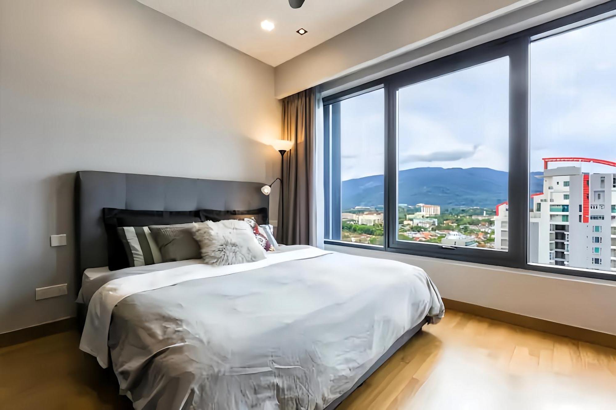 Tropicana 218 Macalister Penang Lägenhet George Town Exteriör bild