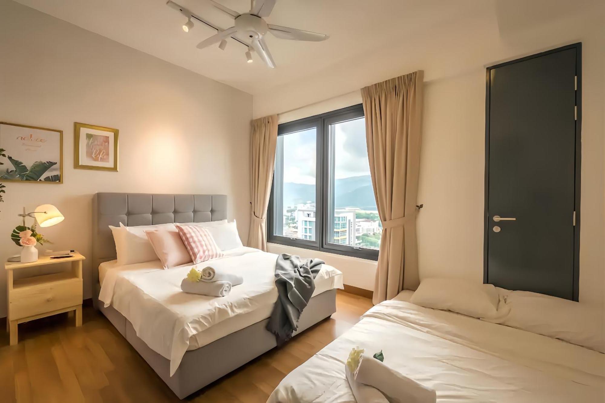 Tropicana 218 Macalister Penang Lägenhet George Town Exteriör bild